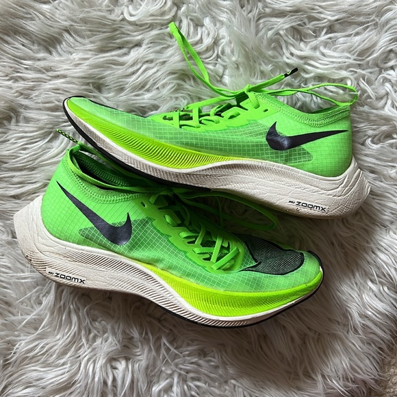 Size 7 Nike ZoomX Vaporfly Road Racing Shoes - Picture 9 of 13